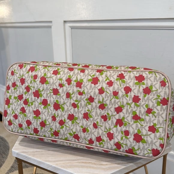 Michael Kors Bag Carter Rose Tote - Picture 8 of 17